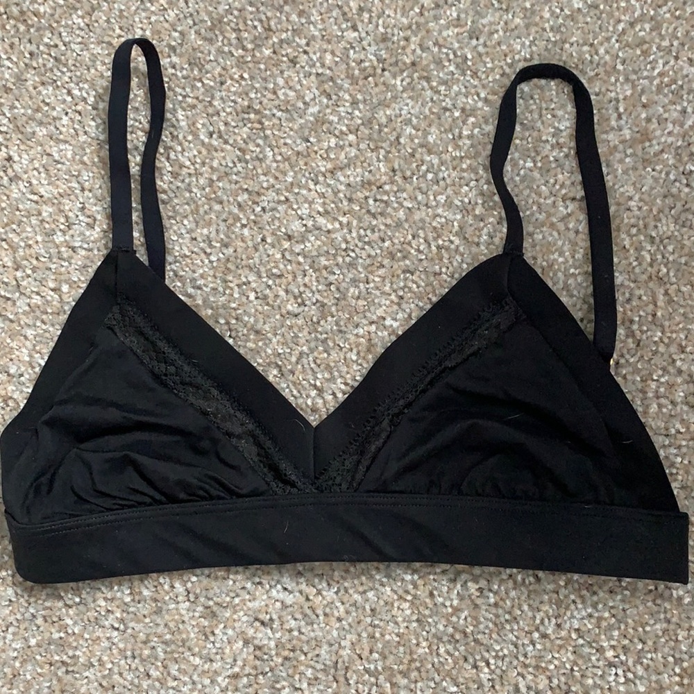 Super soft Incredible Victoria’s Secret bralette